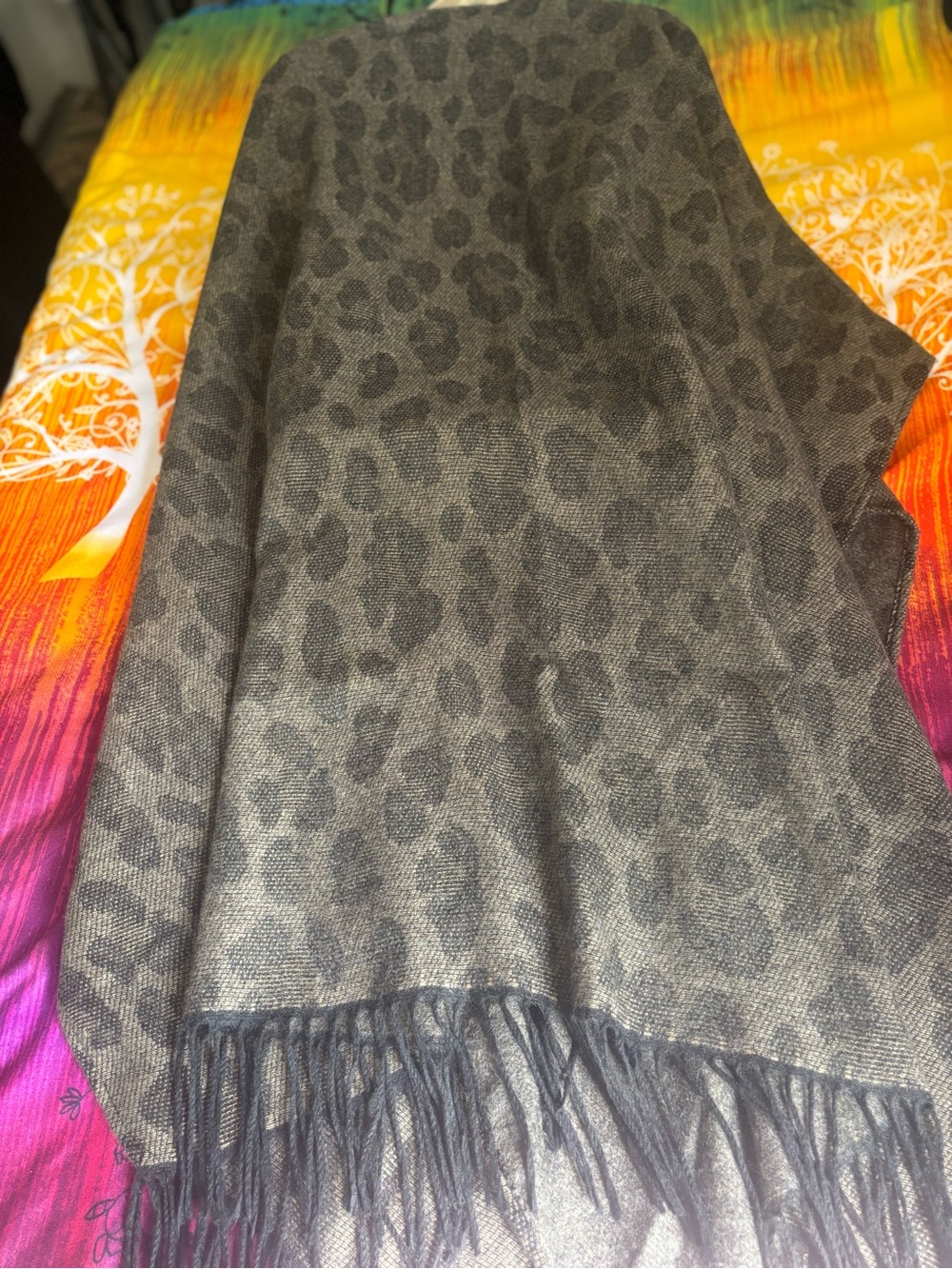 Woolrich Charcoal and Black Leopard-Print Fringe Throw